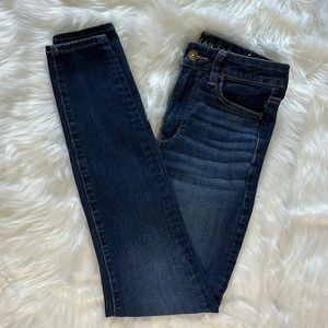 American Eagle Highest Rise Jeggings Next Level Stretch Dark Wash Size 2
